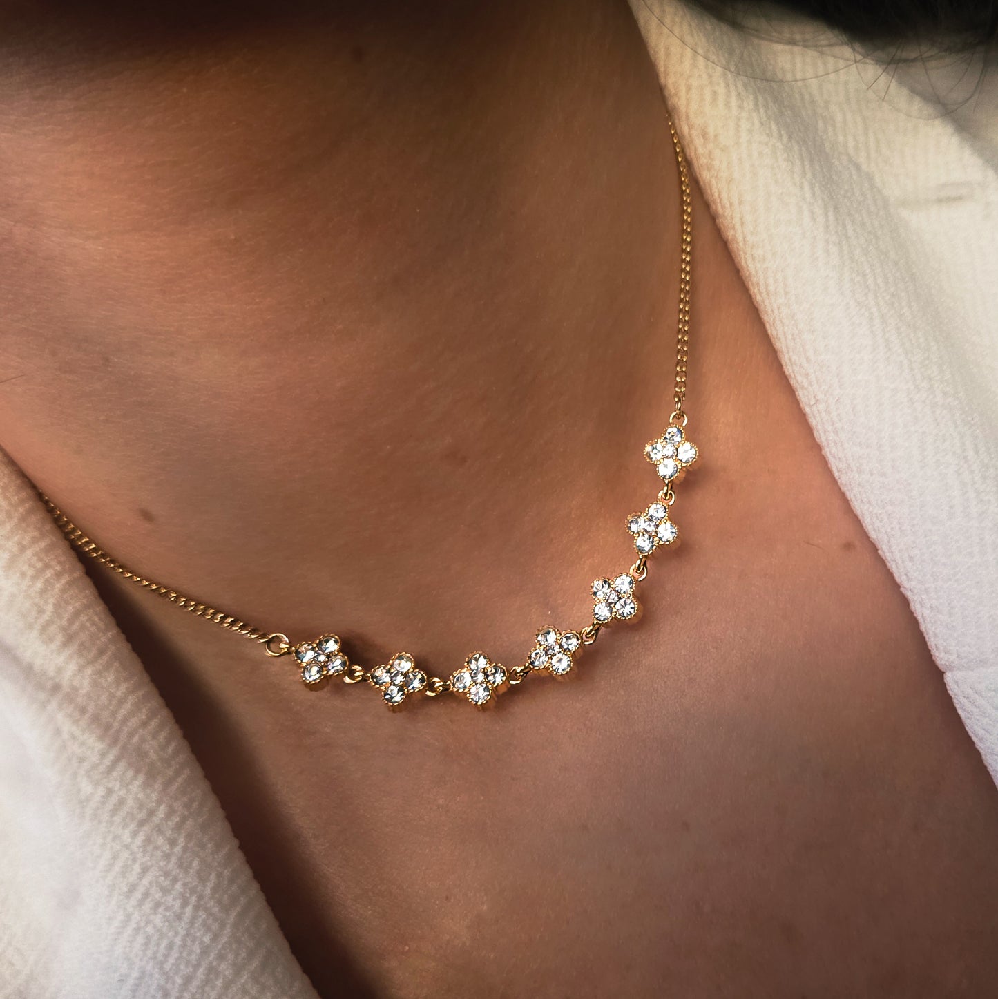 Collier Fleurs Strass Doré Acier Inoxydable Femme Élégant