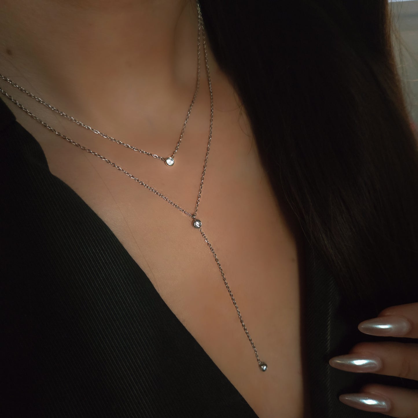 Collier double rang – Chaîne fine avec pendentif goutte en acier inoxydable