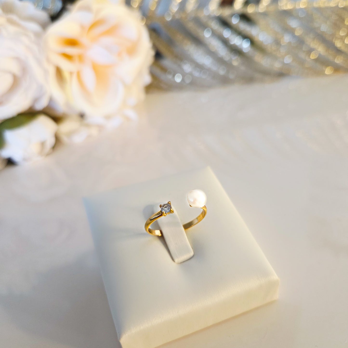 Bague dorée ajustable en acier inoxydable – Perle et zircon raffiné