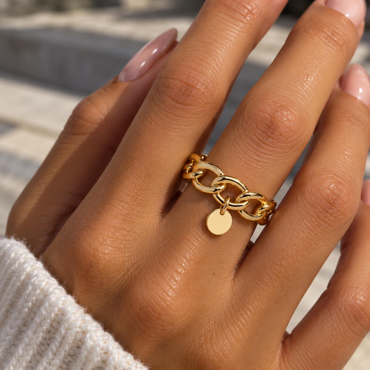 Bague chaîne dorée avec pampille ronde en acier inoxydable