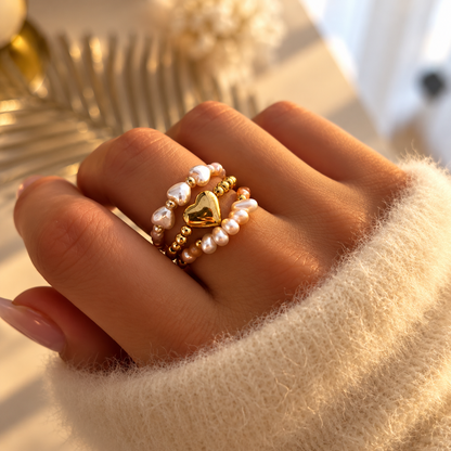 Bague multirang dorée à perles blanches et cœur