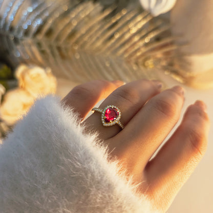 Bague pierre poire – détail du bijou