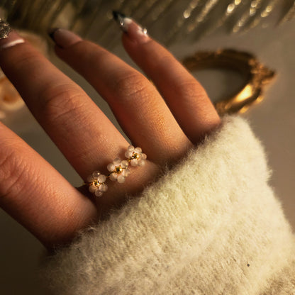 Bague ajustable perles rose clair – autre vue