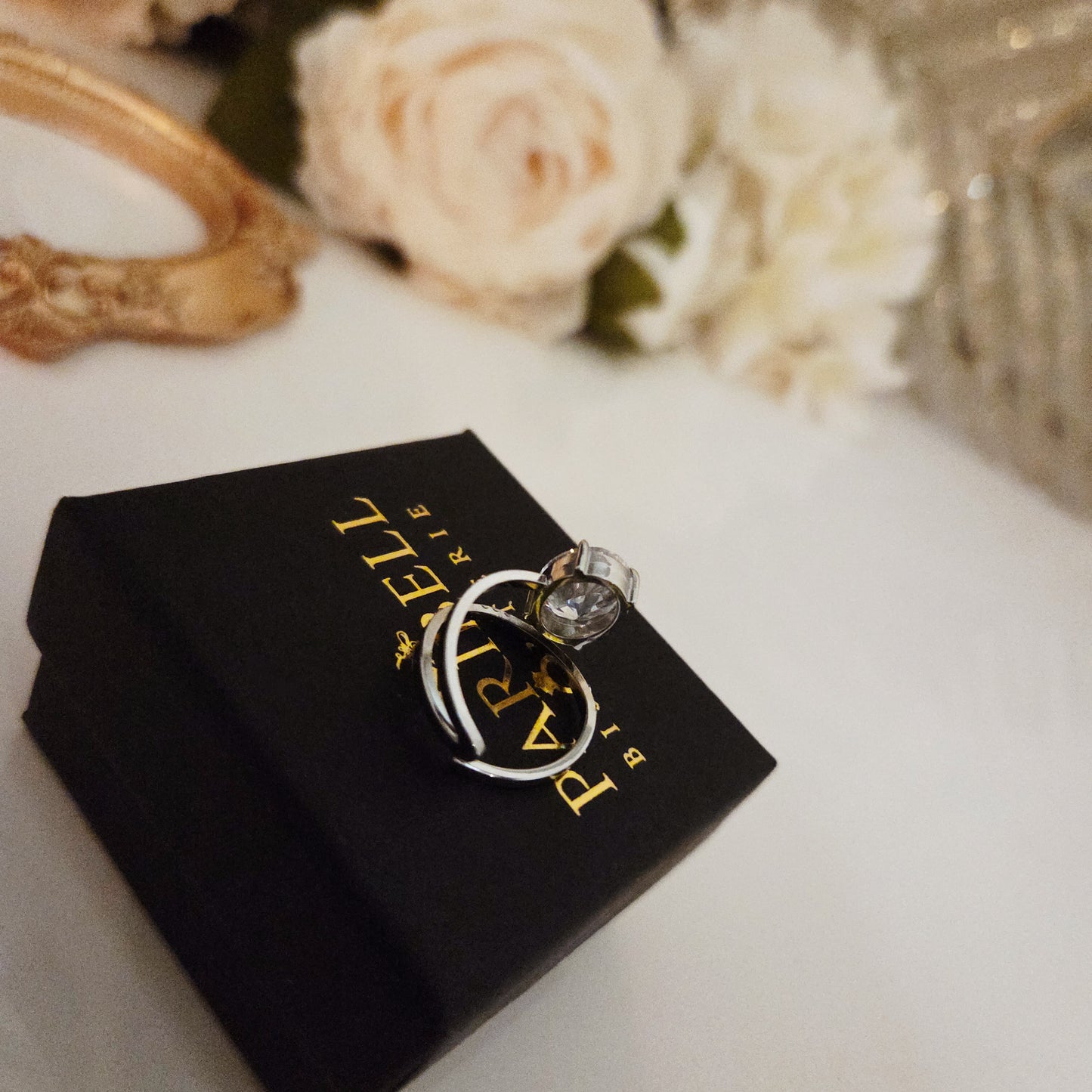 Bague solitaire élégante – Pierre scintillante en acier inoxydable