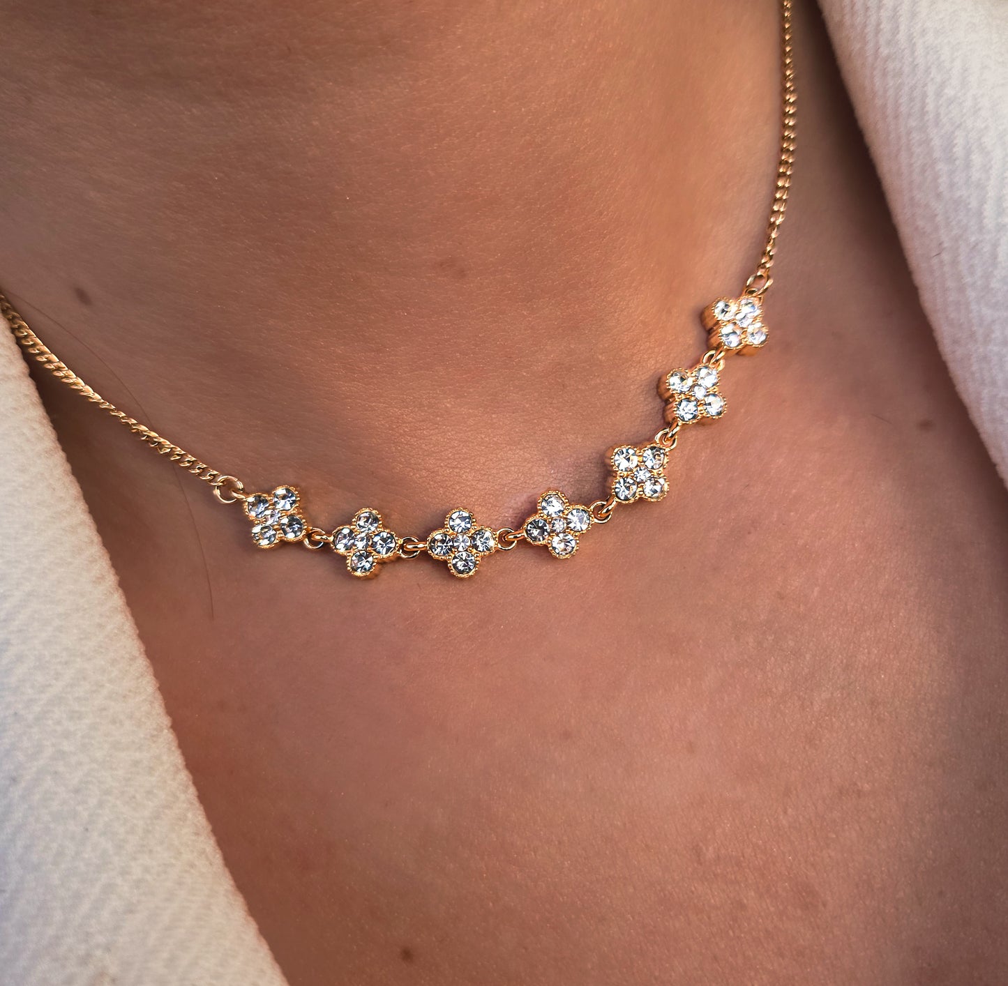 Collier Fleurs Strass Doré Acier Inoxydable Femme Élégant