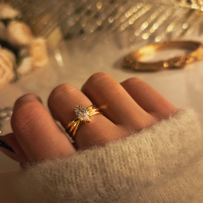 Bague marquise dorée – vue principale
