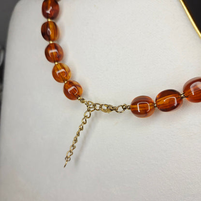 Collier perles translucides – vue portée