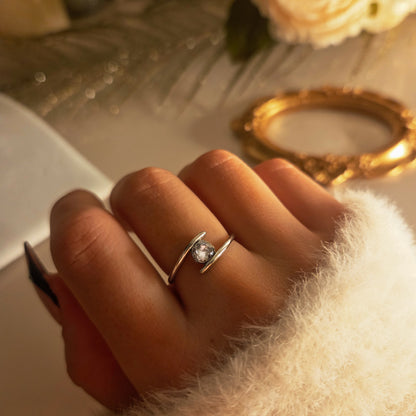 Bague minimaliste pierre brillante – vue principale