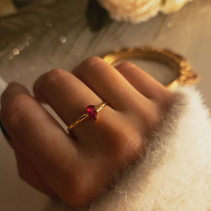 Bague dorée pierre goutte – autre vue