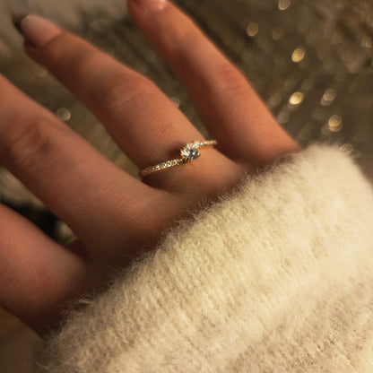 Bague pierre blanche ajustable – autre vue