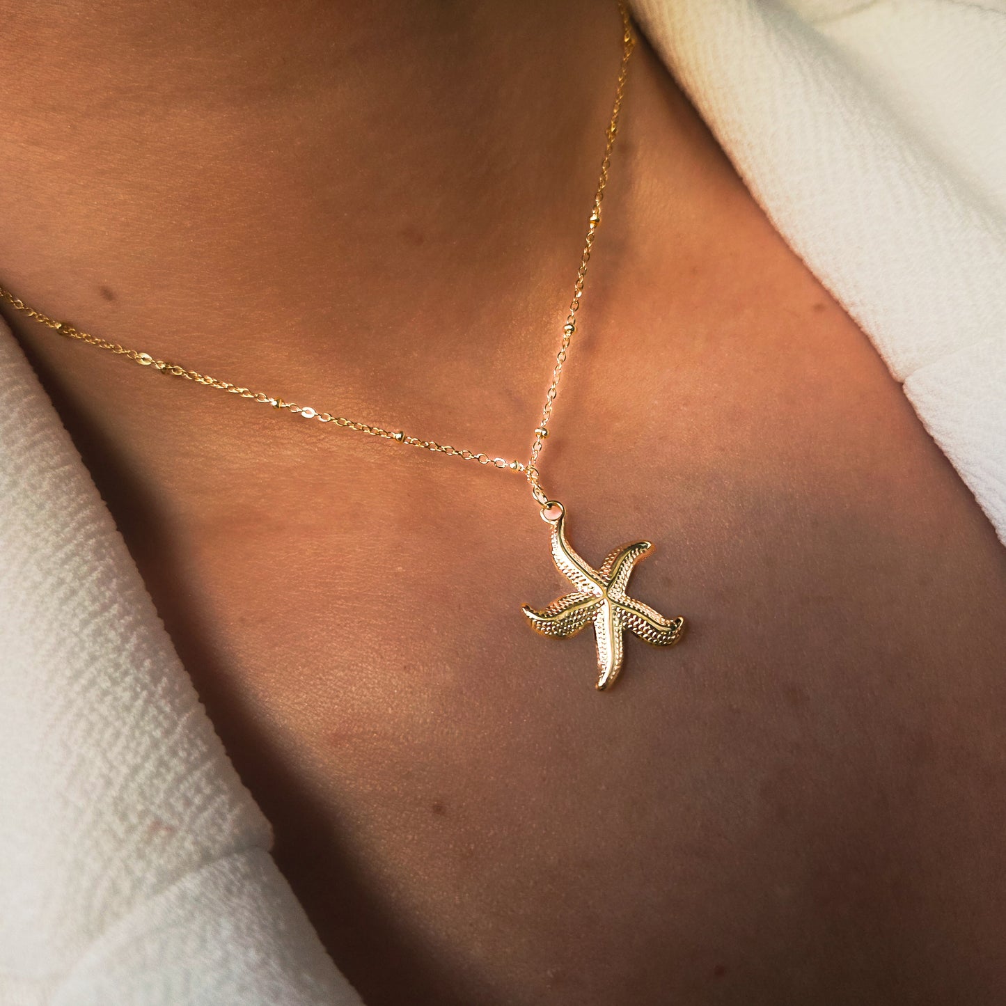 Collier Étoile de Mer Doré en Acier Inoxydable