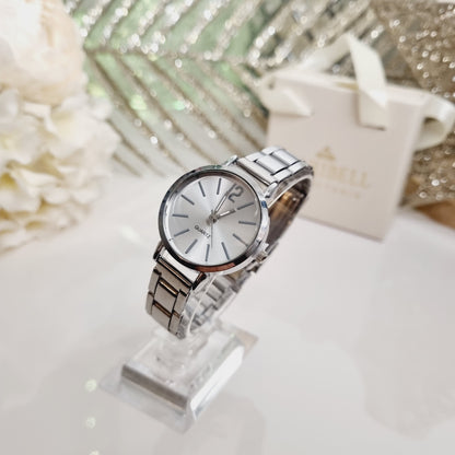 Montre argentée en acier inoxydable, à cadran rond 
