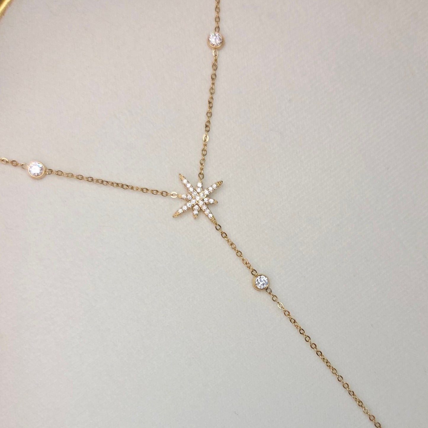 Collier sautoir doré étoile