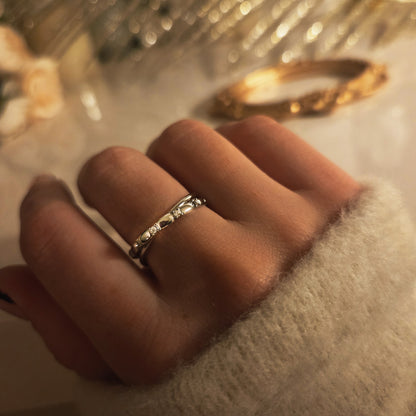Bague argentée minimaliste – vue principale