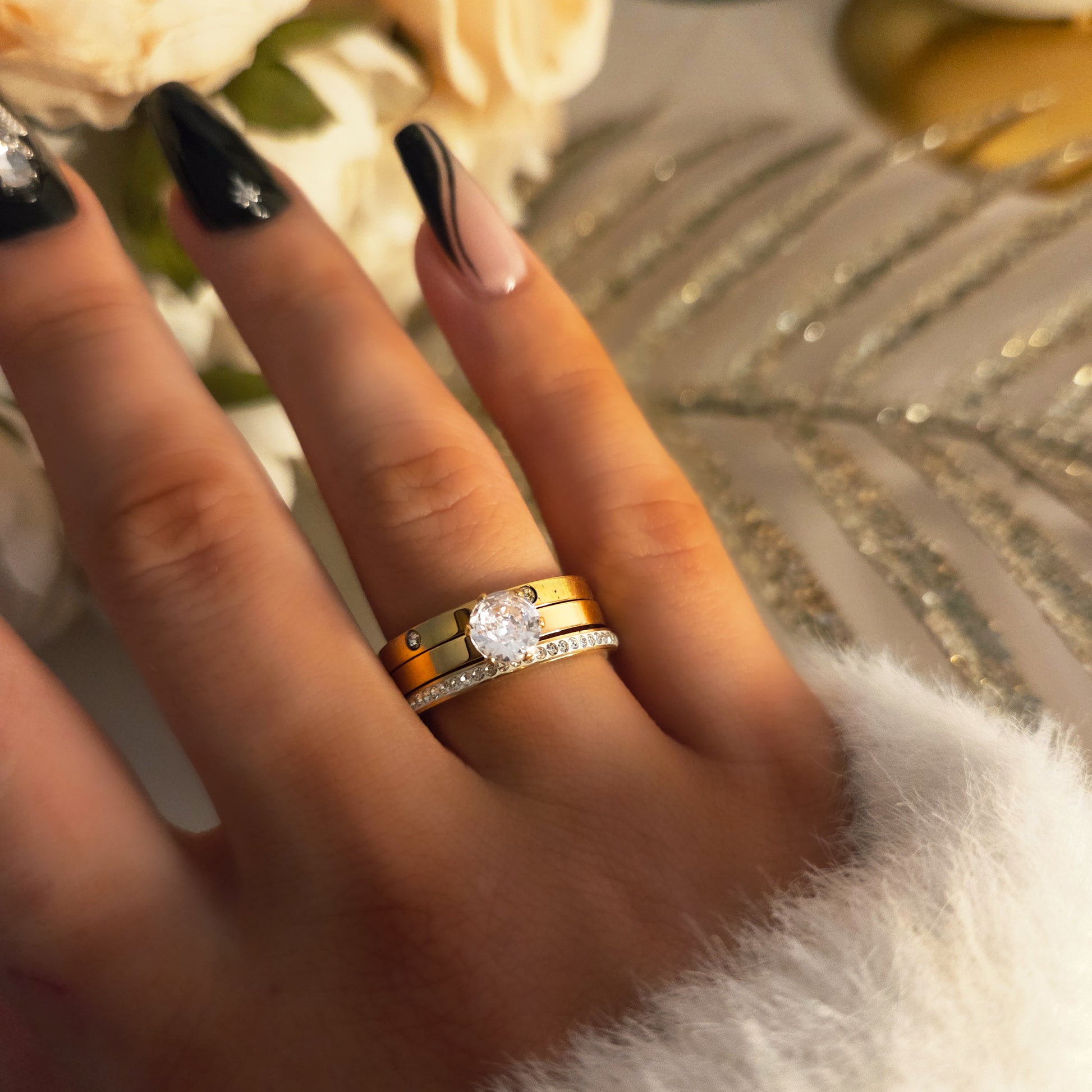 Bijoux résistants à l’eau et hypoallergéniques, parfaits pour un style chic et raffiné.Photo portée